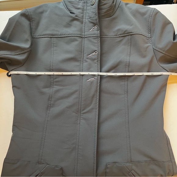 Title Nine Women's Mid-Length Gray Coat size Small - Picture 10 of 10